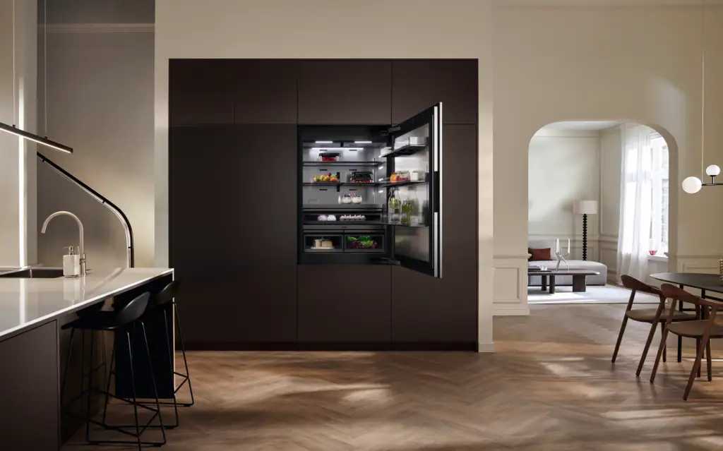 Miele built-in fridge freezer refrigerator