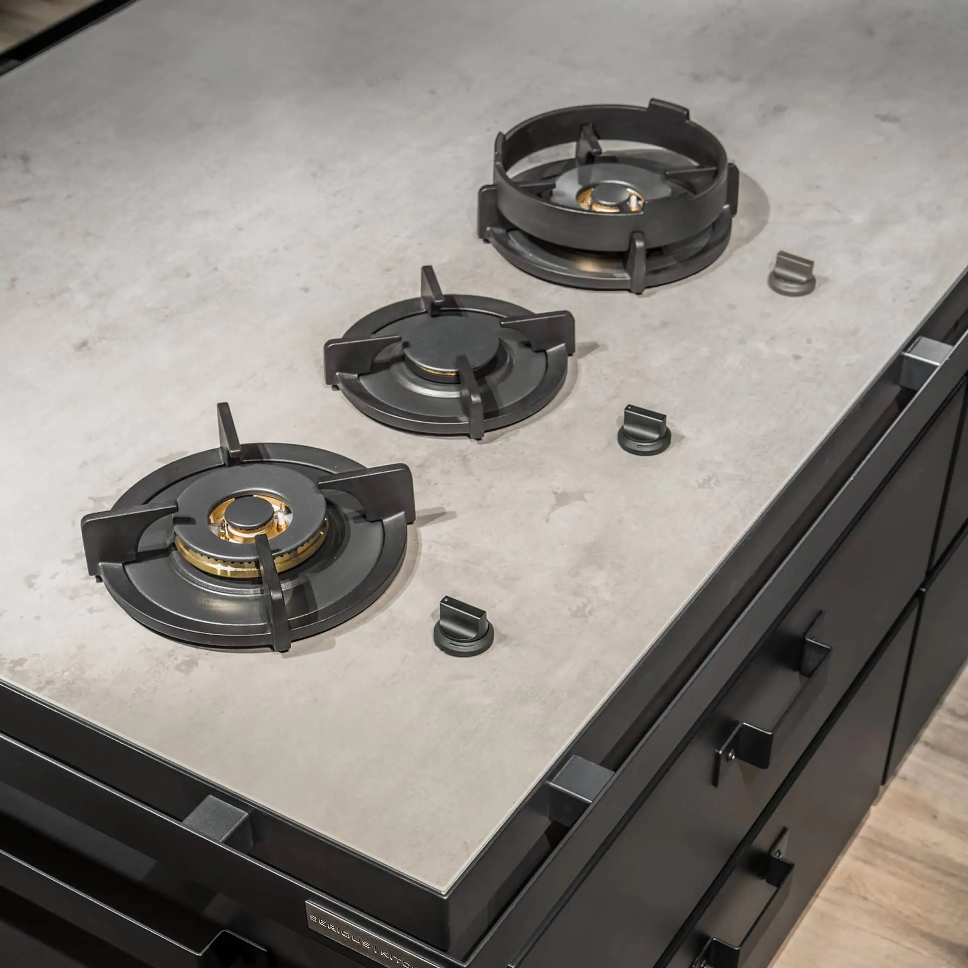 PITT Cooking burners integrated in a countertop