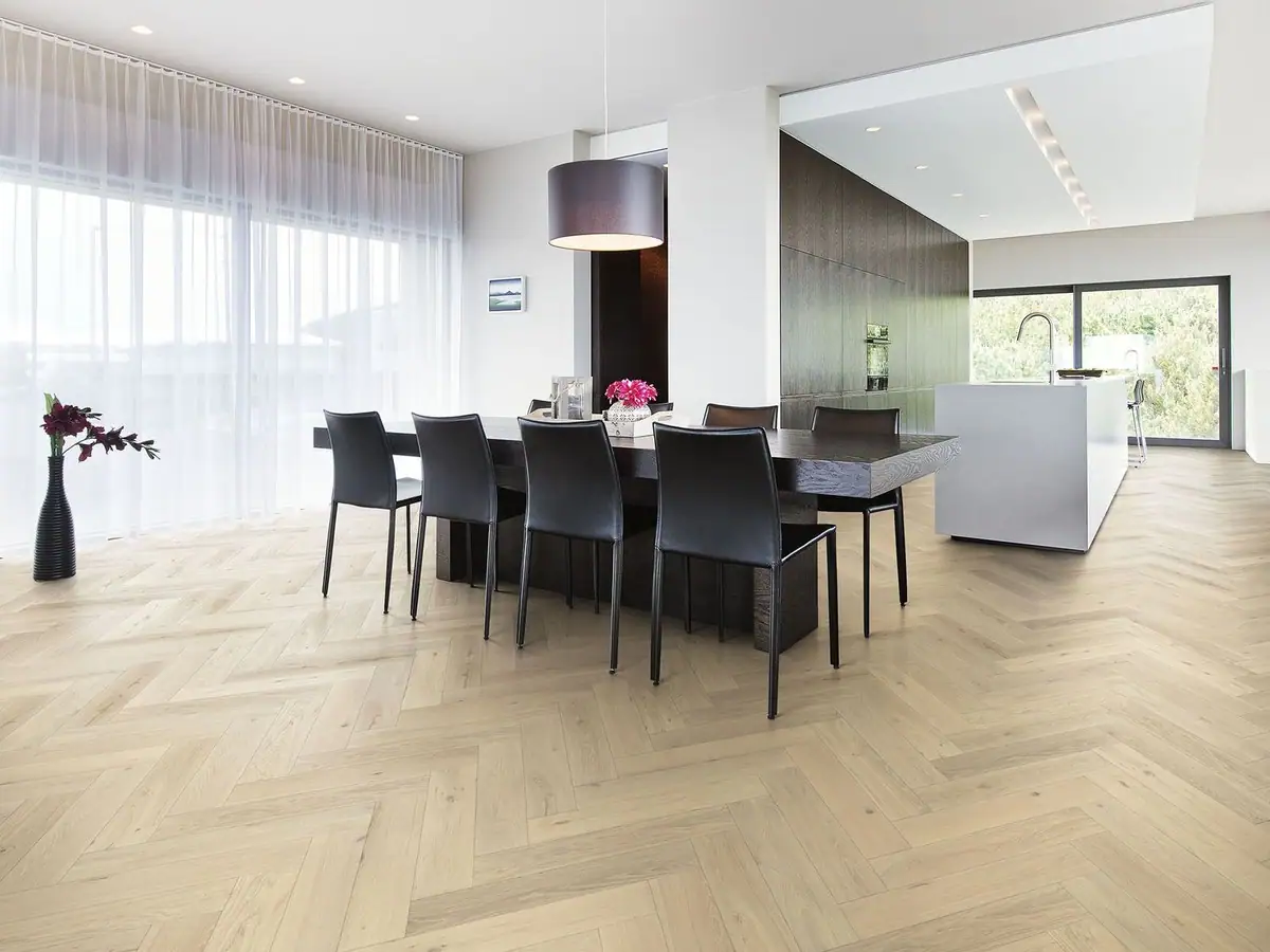 Kährs chevron flooring in a dining room