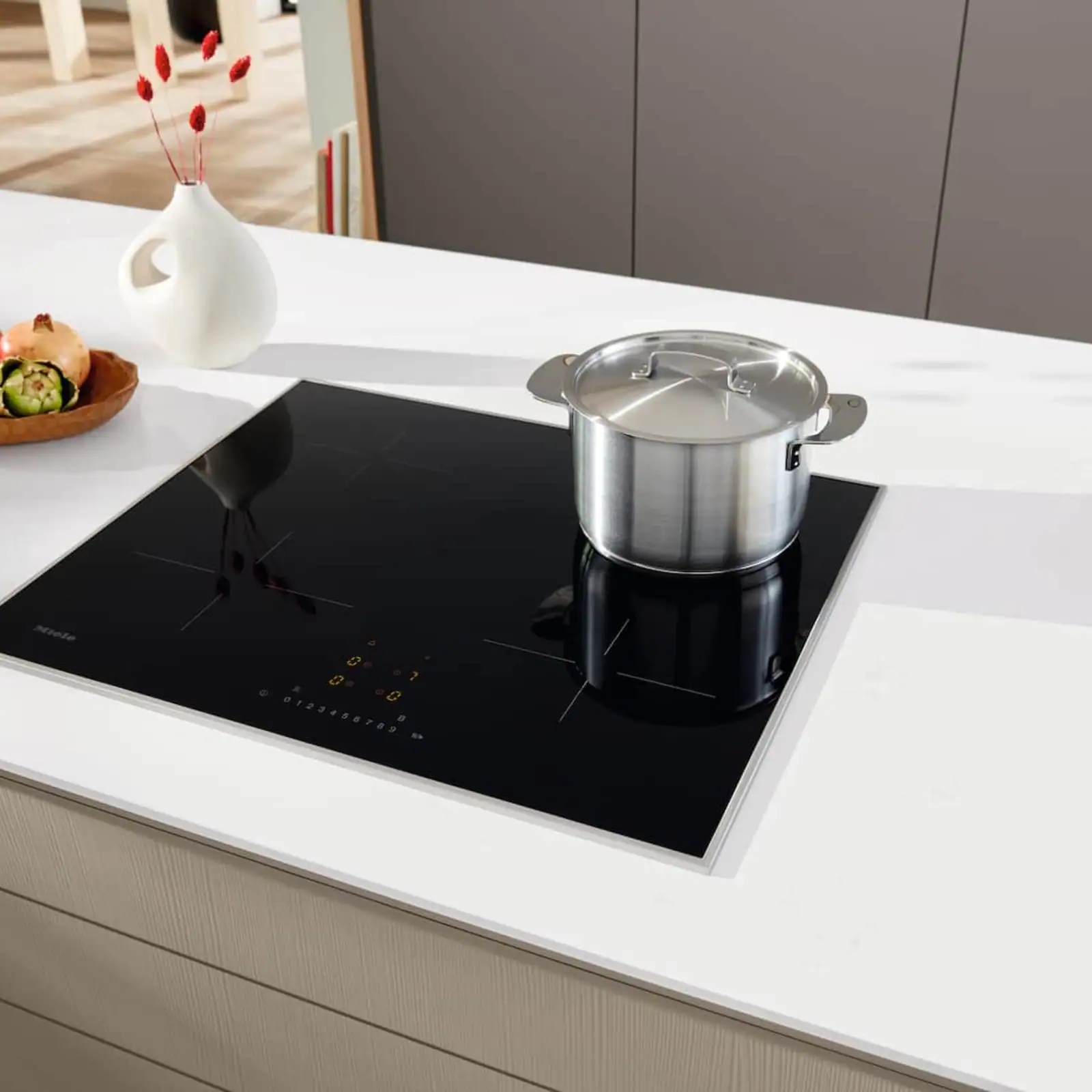 Miele Km 7361 Fr 2.webp