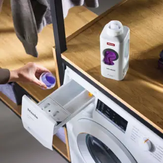 Miele Ultradark Detergent 2.webp