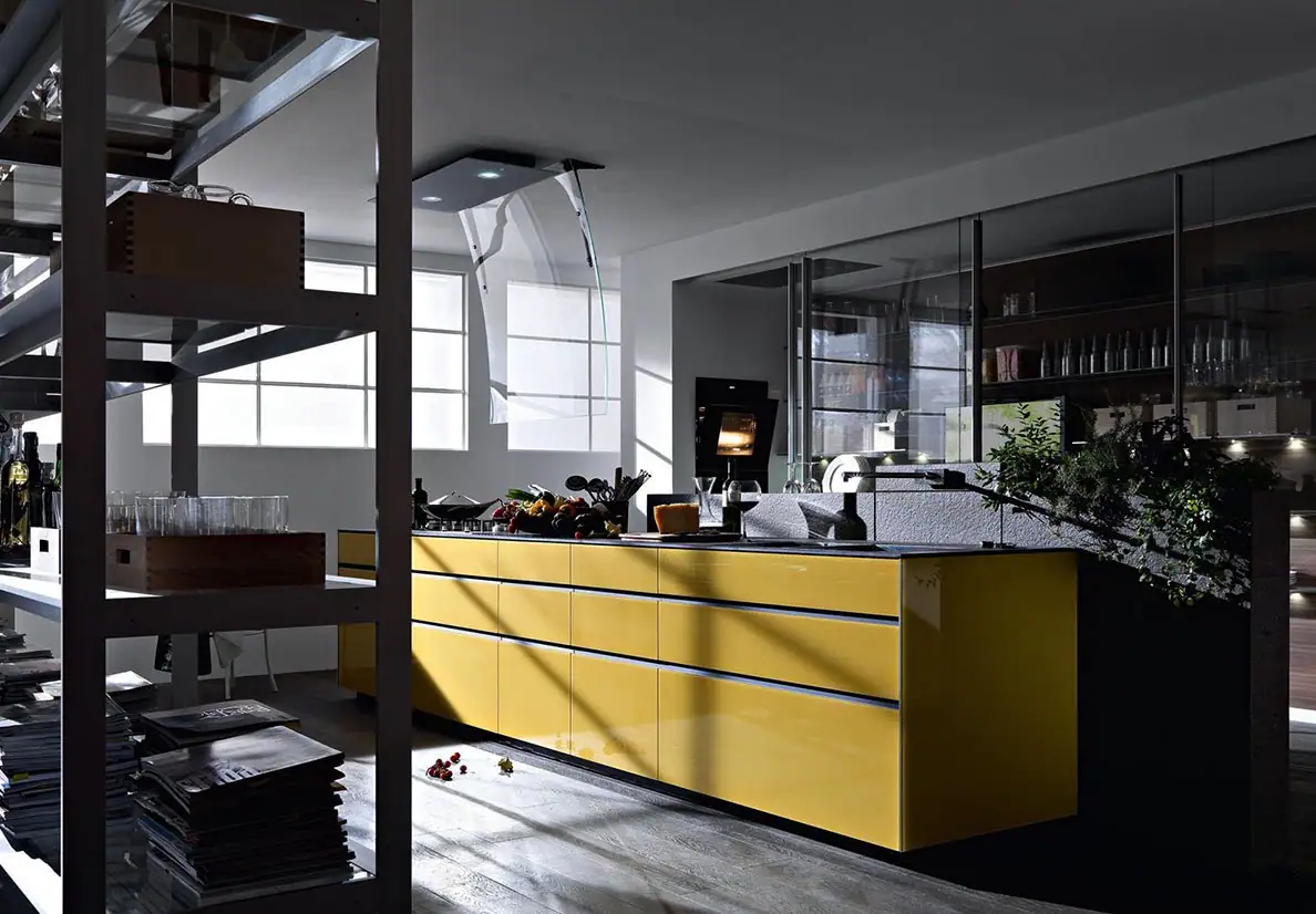 Artematica in earth-yellow Vitrum glass