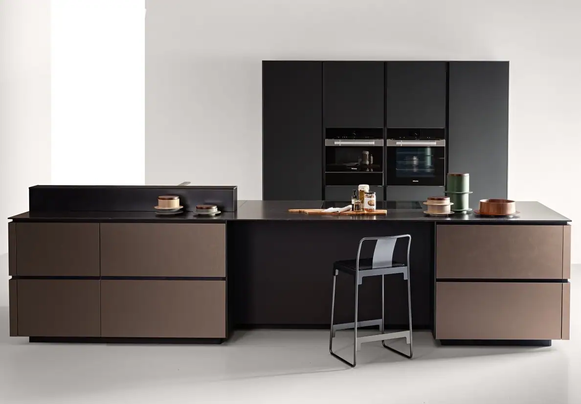 Riciclantica kitchen with continuous groove side